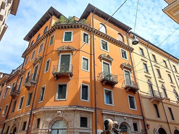 Appartamento monolocale in affitto in Via San Rocchetto, Centro Storico, Verona