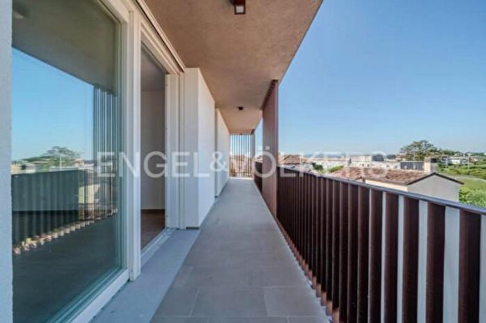 Appartamento con 5 locali in vendita in Via Giuseppe Verdi, Conegliano