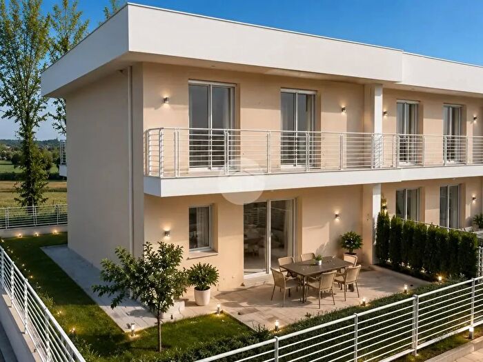 Casa trilocale in vendita in Via Posteghe, Manerba Del Garda