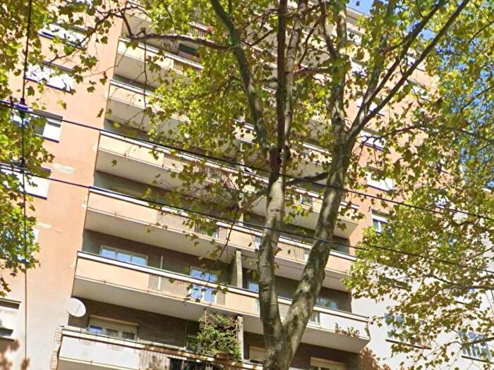 Appartamento quadrilocale in affitto in Viale Vittorio Bottego, Centro Storico, Parma