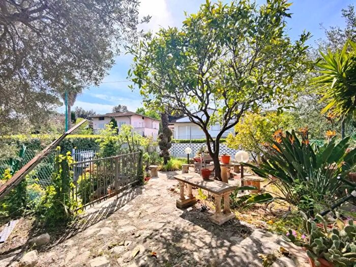 Appartamento quadrilocale in vendita in Via dei Ginepri, Pisa