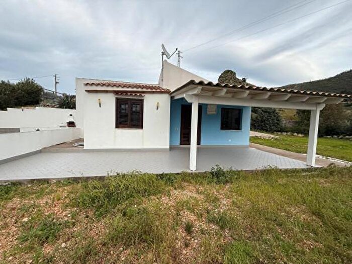 Casa quadrilocale in vendita in Via Roma, Castellammare Del Golfo