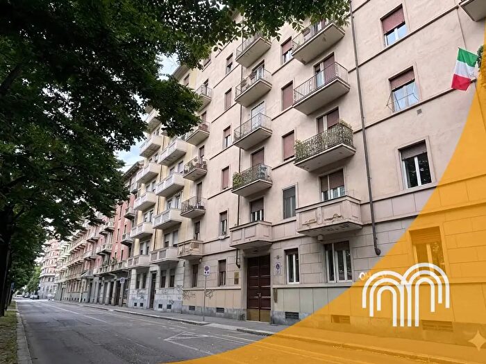 Appartamento quadrilocale in vendita in Corso Lecce, Torino