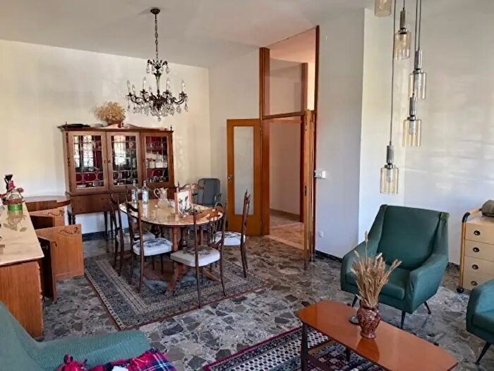 Casa con 6 locali in vendita in Via Zendrini, Ravenna