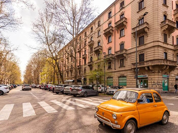 Appartamento bilocale in affitto in Via Ruggero di Lauria, Sempione, Milano