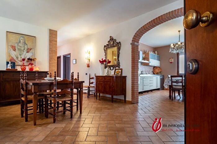 Appartamento con 6 locali in vendita in Via Libero Grassi, Isola Della Scala