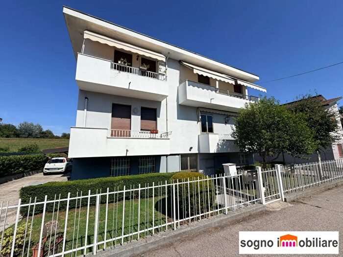 Appartamento quadrilocale in vendita in Via Pierdomenico Frattini, Legnago