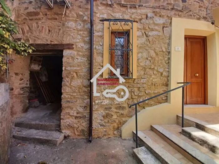 Casa bilocale in vendita in Via Castiglione, Laureana Cilento