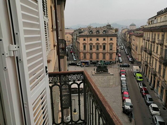 Appartamento bilocale in affitto in Via Carlo Alberto, Via Roma, Torino