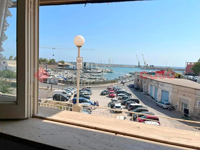 Appartamento trilocale in vendita in Centralissima, Monopoli