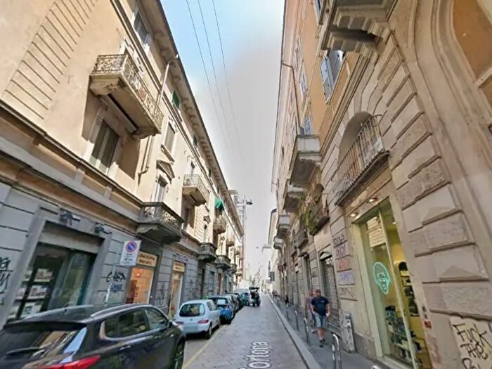 Appartamento monolocale in affitto in Via Tortona, Milano