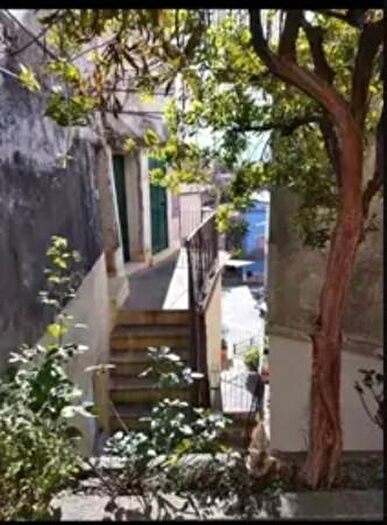 Appartamento trilocale in vendita in Via Purgatorio, Scalea