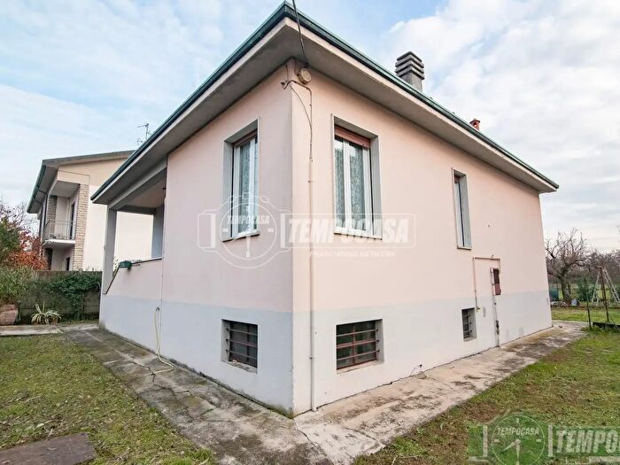 Casa trilocale in vendita in Via della Zucchetta, Monza