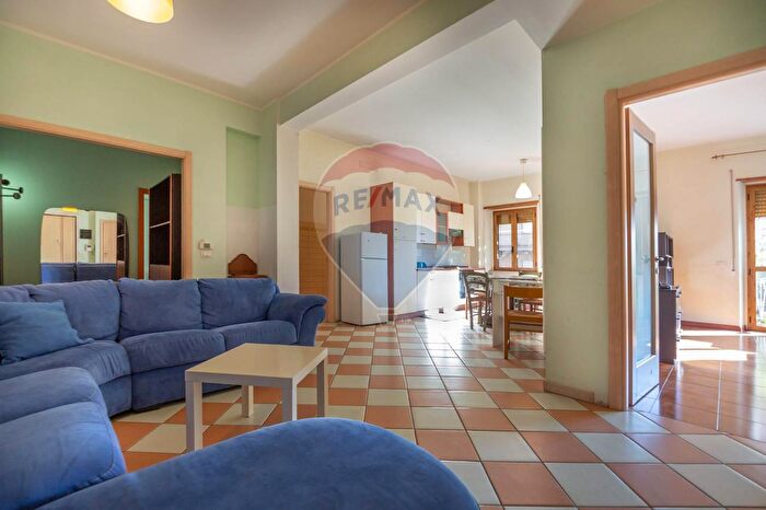 Appartamento con 5 locali in vendita in Via Tommaso Scaraviglia, Chieti