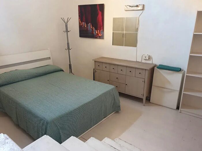 Appartamento monolocale in vendita in Via Altabella, Bologna