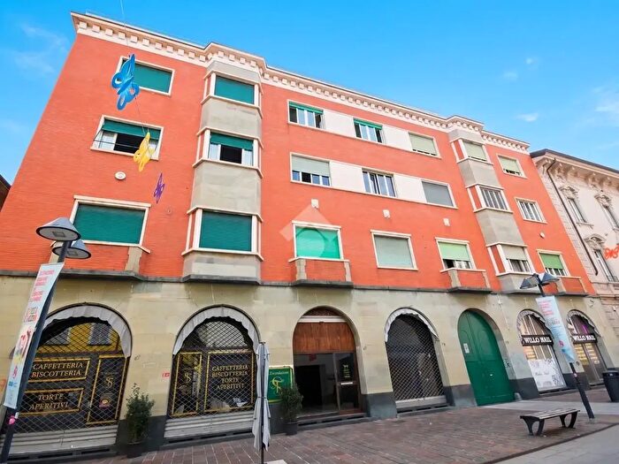 Appartamento trilocale in vendita in Corso del Popolo, Seregno