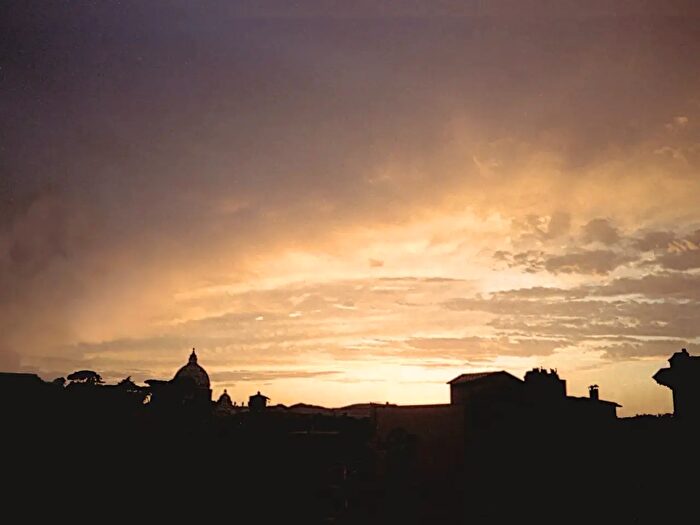 Appartamento quadrilocale in vendita in Vicolo dellOro, Roma