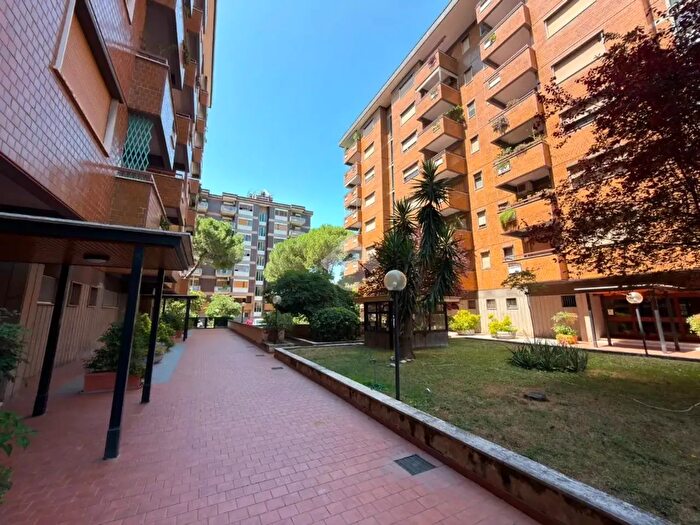 Appartamento con 6 locali in vendita in Via dei Caboto, Firenze