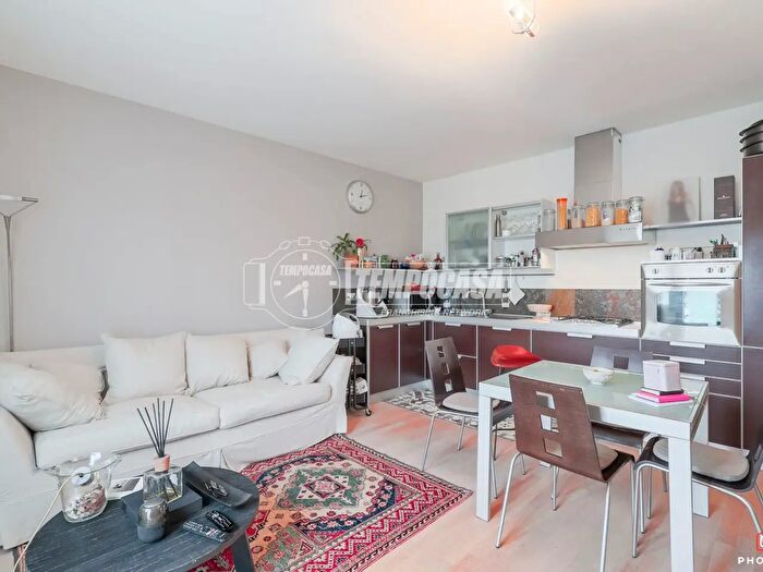 Casa con 7 locali in vendita in Viale Calabria, Riccione