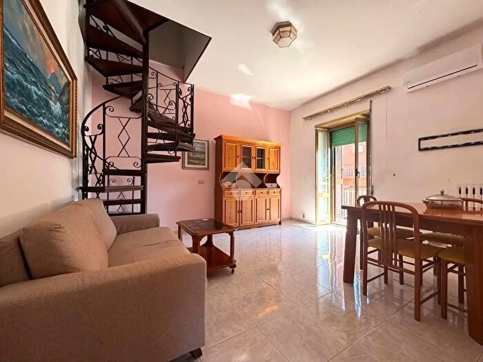 Appartamento trilocale in vendita in Via Monti Lepini, Monterotondo