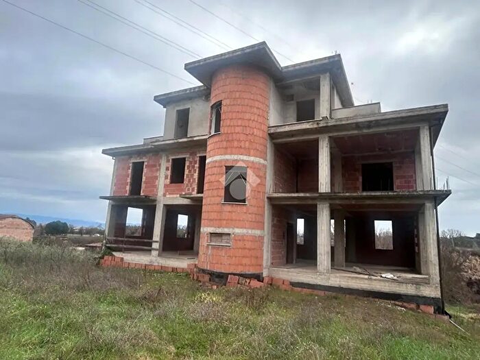 Appartamento quadrilocale in vendita in Via Lenin, Marsciano