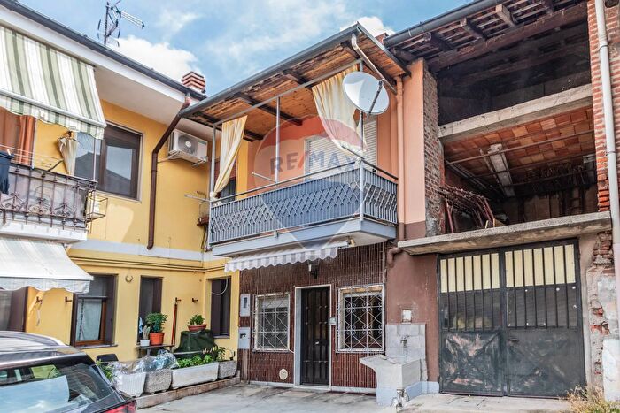 Case in Vendita e in Affitto - 3