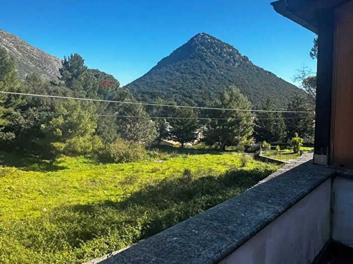 Appartamento con 5 locali in vendita in Via Sm, Monreale