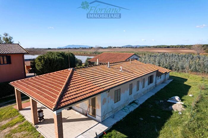 Casa con 7 locali in vendita in Strada Tavolaro, Montalto Di Castro