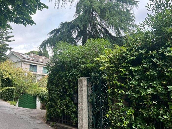 Appartamento con 6 locali in affitto in Via San Michele, San Michele di Pagana, Rapallo