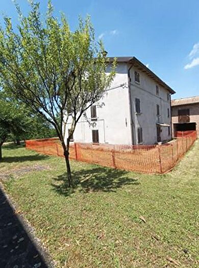 Casa in vendita in Via San Felice, Reggio Emilia