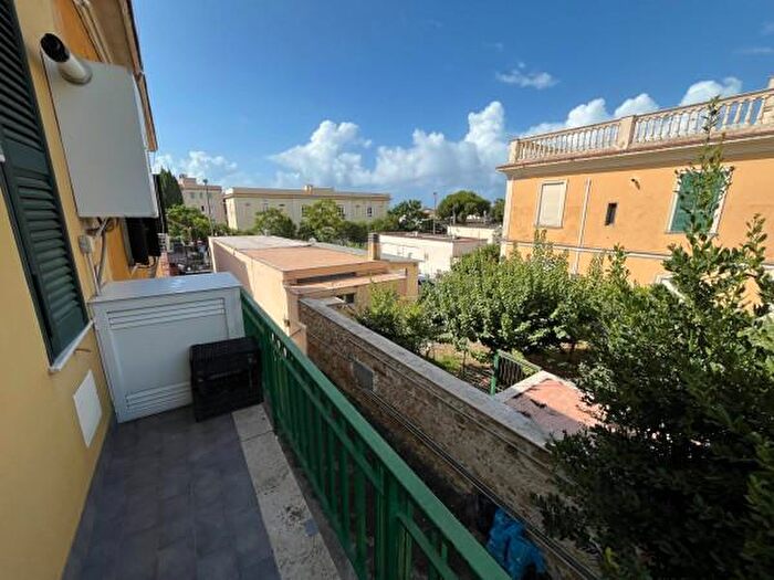 Appartamento trilocale in affitto in Via Aurelia, Santa Marinella