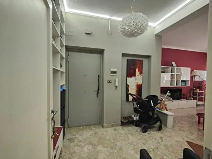 Appartamento trilocale in affitto in Via Giuseppe Sciuti, Palermo
