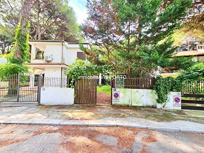 Casa trilocale in vendita in Comacchio