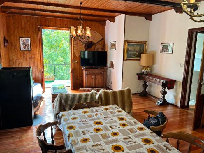 Appartamento quadrilocale in vendita in Frazione Salleret, Champorcher