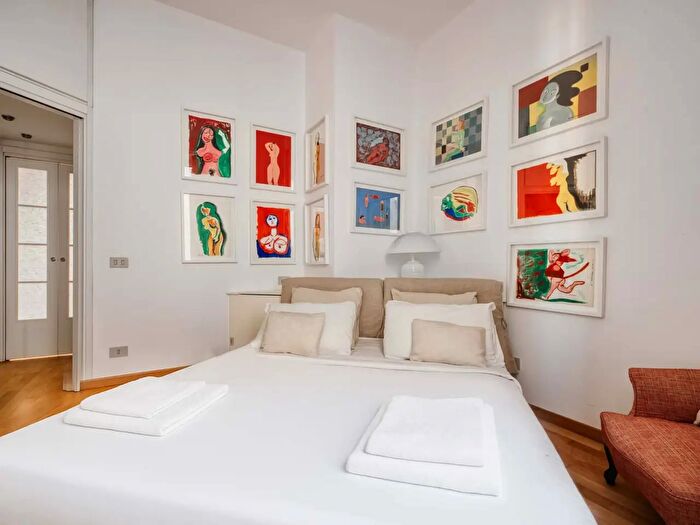 Appartamento monolocale in affitto in Via Gaspare Rosales, Milano