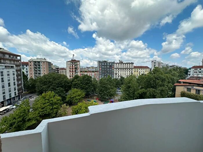 Appartamento bilocale in affitto in Via Mantegna, Milano