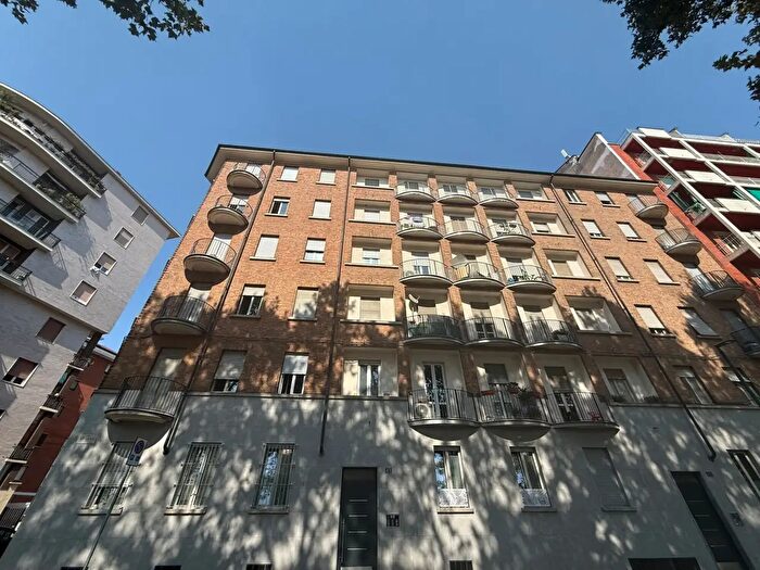 Appartamento trilocale in affitto in Corso Novara, Torino