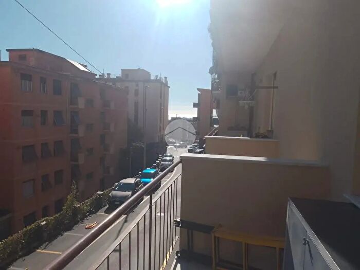 Appartamento monolocale in vendita in Via Aurelio Robino, Genova