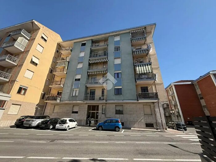 Appartamento trilocale in vendita in Via Valle San Giovanni, Nizza Monferrato