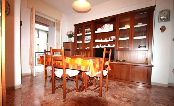 Appartamento bilocale in affitto in Borghetto Santo Spirito