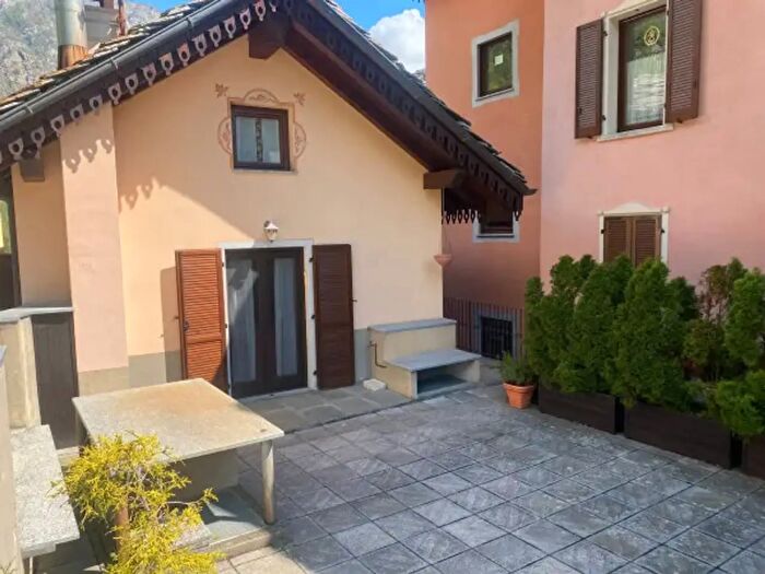 Case in Vendita e in Affitto - 3