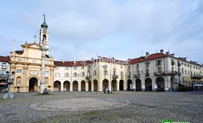 Appartamento bilocale in vendita in Piazza dellAnnunziata, Venaria Reale