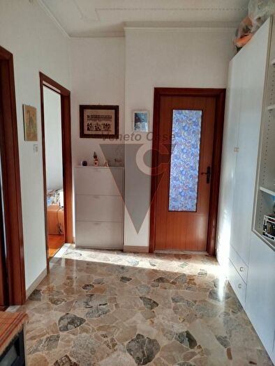 Appartamento trilocale in vendita in Via Castellana, Venezia