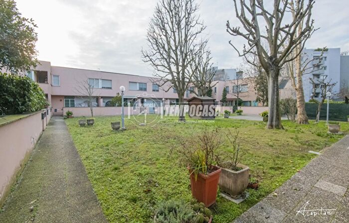 Casa quadrilocale in vendita in Modena