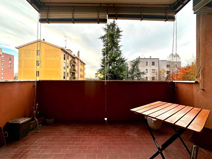 Appartamento trilocale in affitto in Via Bernardino Verro, Vigentino Fatima, Milano