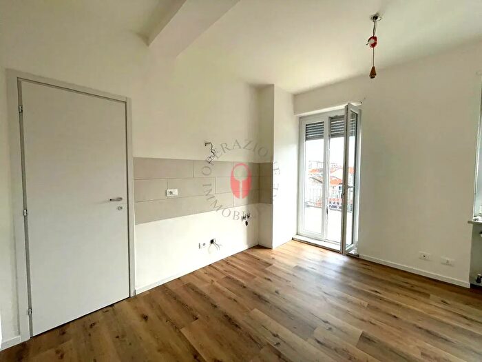 Appartamento bilocale in affitto in Via Buenos Aires, Torino