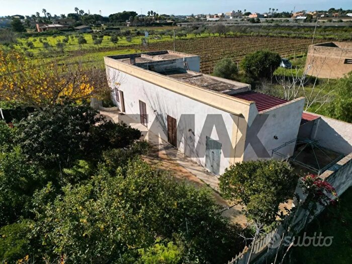 Casa con 6 locali in vendita in Contrada Berbarello, Marsala