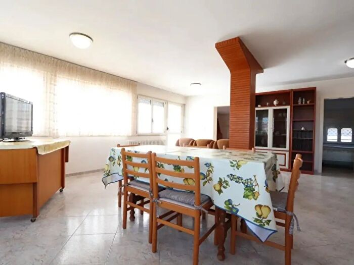 Appartamento con 5 locali in vendita in Via Trieste, Tortoreto