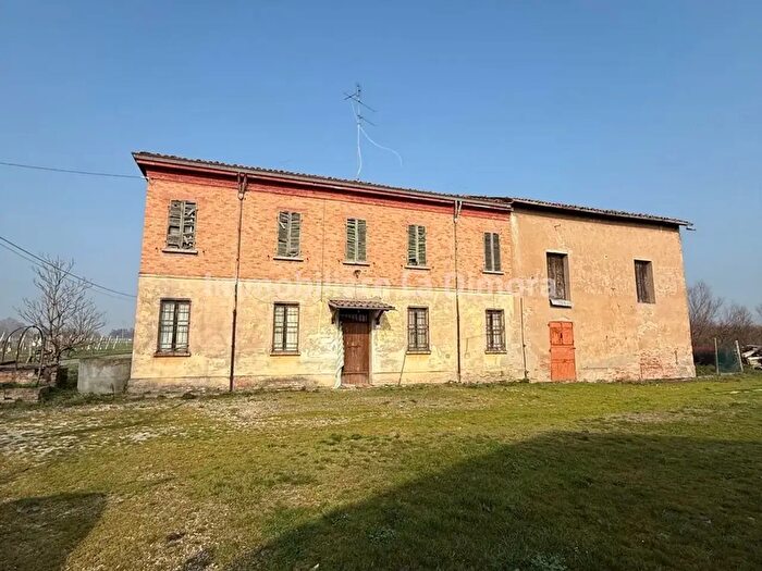 Casa con 8 locali in vendita in Via Rampina, SantAgata Sul Santerno