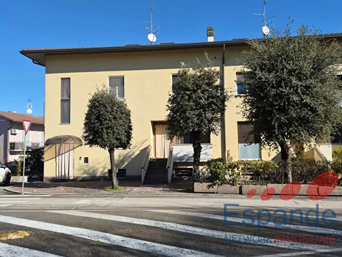 Appartamento quadrilocale in vendita in Via Bendandi, Forlimpopoli